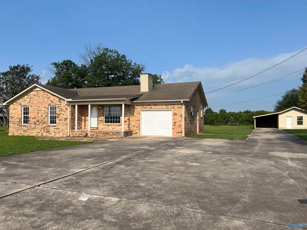 16767 Glaze Road, Athens, AL 35611