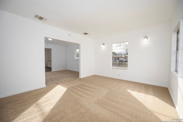 266 IKE ST, San Antonio, TX 78211