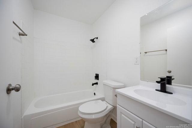 266 IKE ST, San Antonio, TX 78211