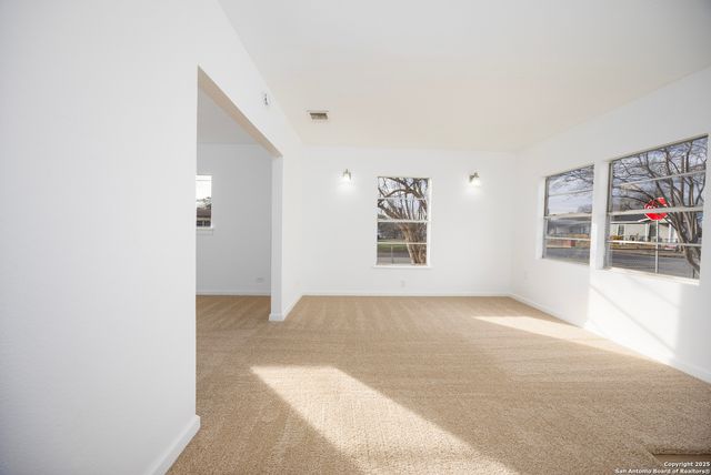 266 IKE ST, San Antonio, TX 78211