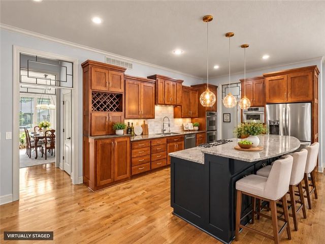 9914 Woodstock Street, Lenexa, KS 66220