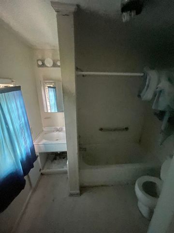 692 LOONEY AVE, Memphis, TN 38107