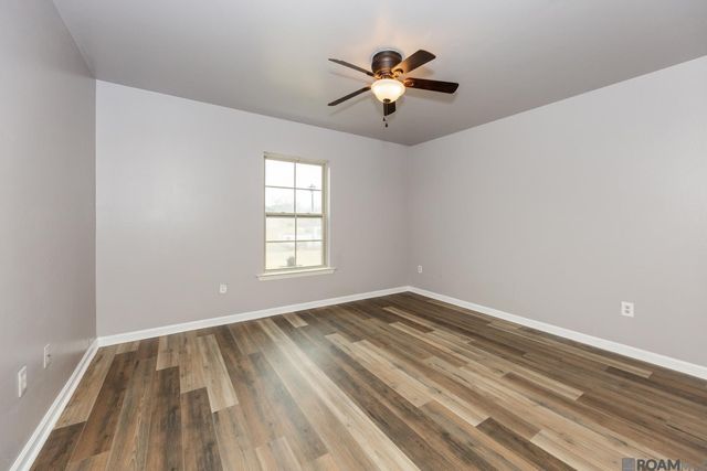 14148 Martinique Dr, Gonzales, LA 70737