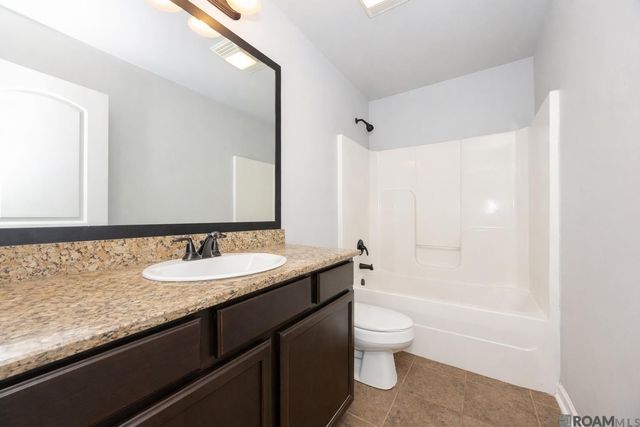 14148 Martinique Dr, Gonzales, LA 70737