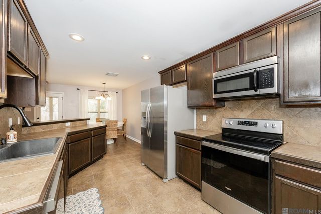 14148 Martinique Dr, Gonzales, LA 70737