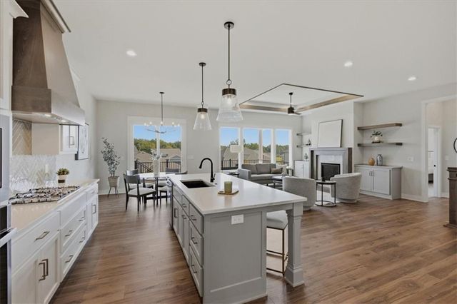1705 SW Arbormill Terrace, Lee's Summit, MO 64082