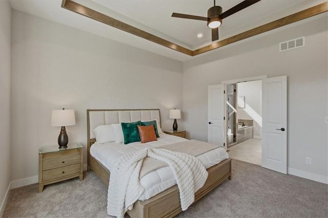 1705 SW Arbormill Terrace, Lee's Summit, MO 64082