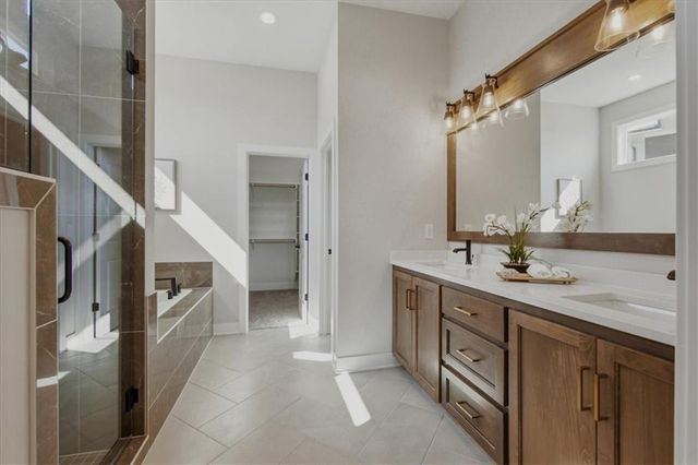 1705 SW Arbormill Terrace, Lee's Summit, MO 64082