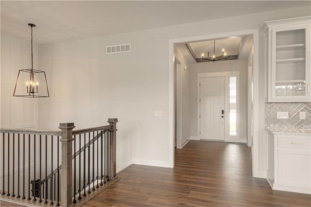 1705 SW Arbormill Terrace, Lee's Summit, MO 64082