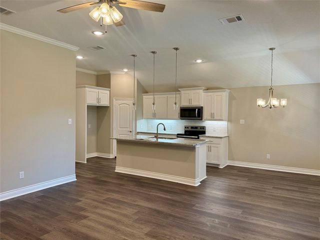 703 Moseley Lane, Greenville, TX 75402