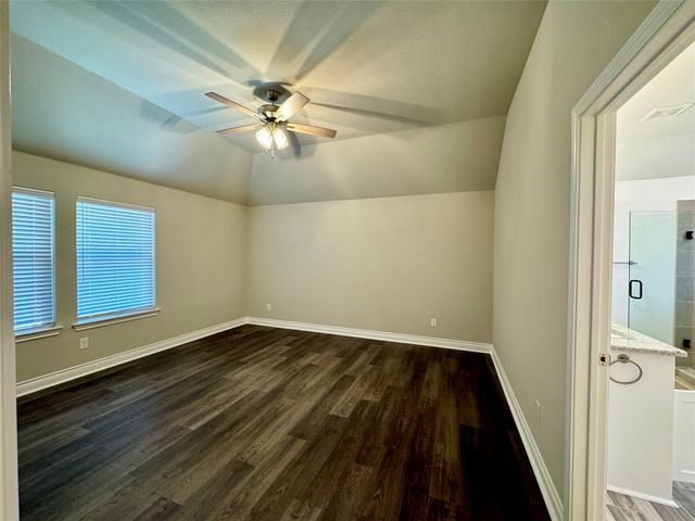 703 Moseley Lane, Greenville, TX 75402