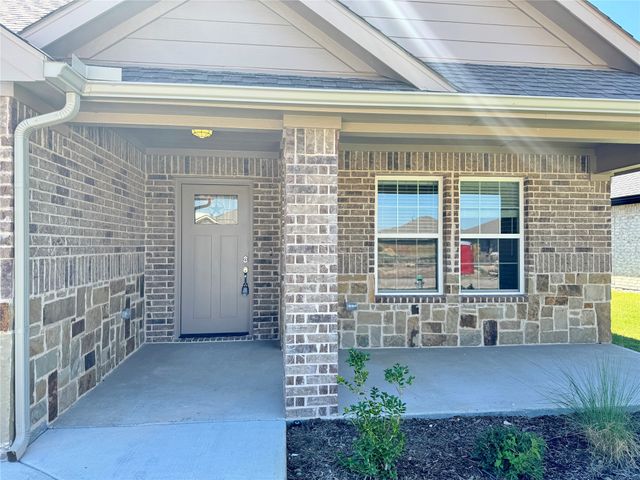 703 Moseley Lane, Greenville, TX 75402
