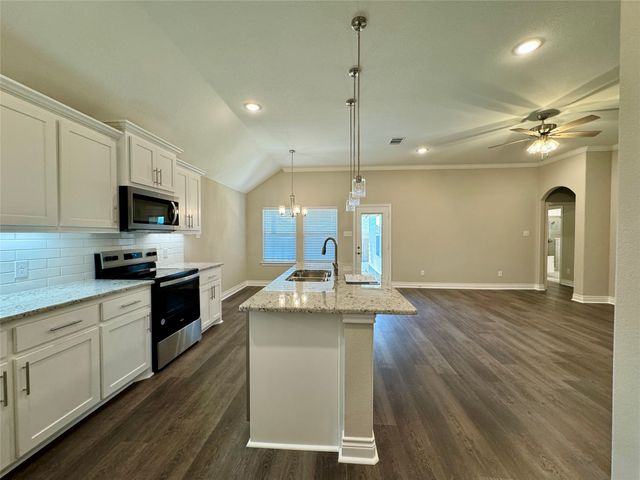 703 Moseley Lane, Greenville, TX 75402