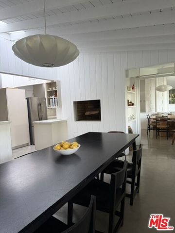 810 Bramble Way, Los Angeles, CA 90049