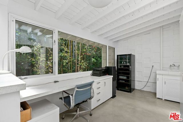 810 Bramble Way, Los Angeles, CA 90049
