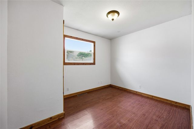 1051 Clifton Street NE, Cedar Rapids, IA 52402