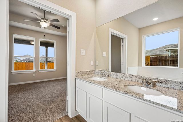 5934 Willow Point, San Antonio, TX 78219