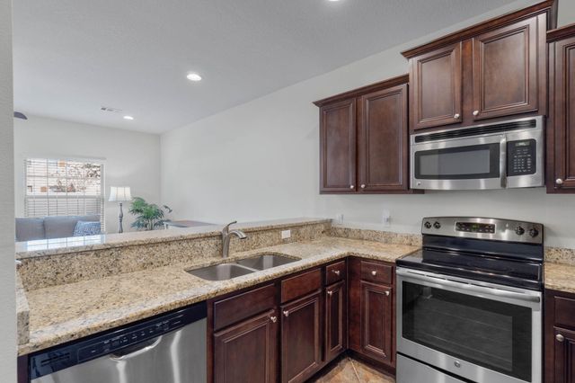 8872 White Ibis Way, Navarre, FL 32566