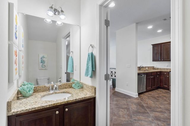 8872 White Ibis Way, Navarre, FL 32566