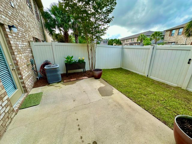 8872 White Ibis Way, Navarre, FL 32566