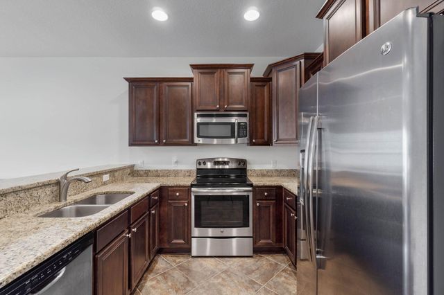 8872 White Ibis Way, Navarre, FL 32566