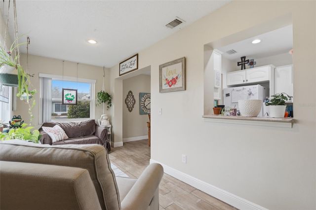 216 GLOUCESTER BOULEVARD 216, Sun City Center, FL 33573