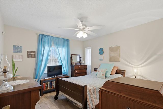 216 GLOUCESTER BOULEVARD 216, Sun City Center, FL 33573