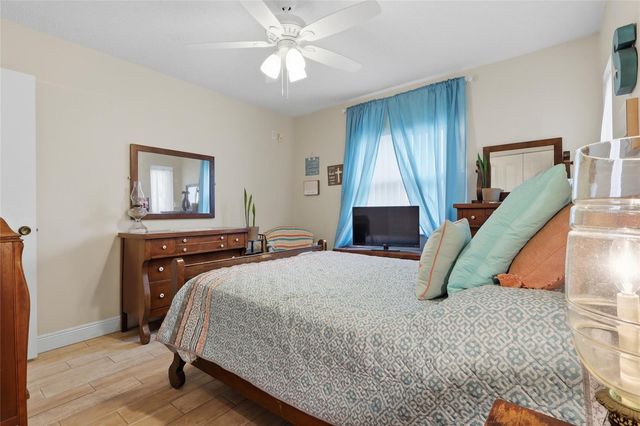 216 GLOUCESTER BOULEVARD 216, Sun City Center, FL 33573