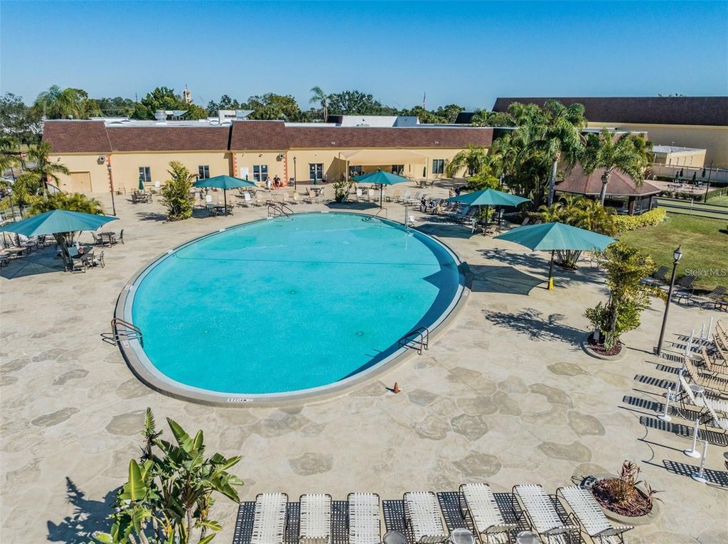 Image 31 of property listing at 216 GLOUCESTER BOULEVARD 216, Sun City Center, FL 33573