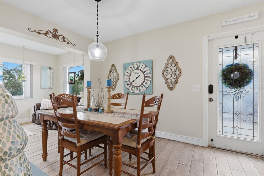 Image 9 of property listing at 216 GLOUCESTER BOULEVARD 216, Sun City Center, FL 33573