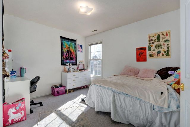 207 N Meadow Street, Nixa, MO 65714