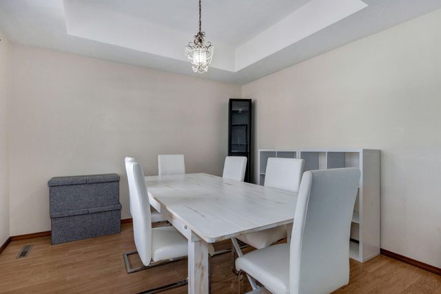 207 N Meadow Street, Nixa, MO 65714