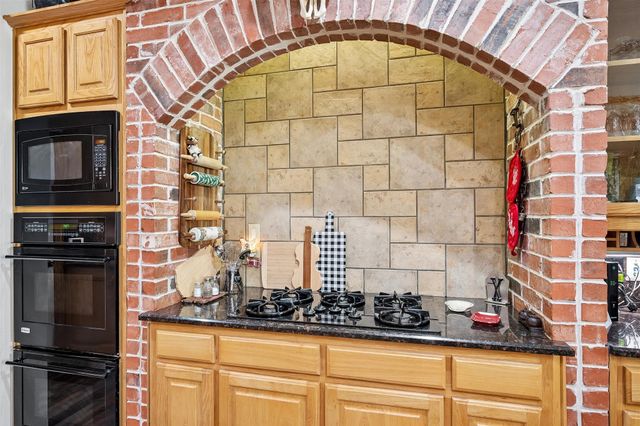 900 Coral Cove, Oak Point, TX 75068