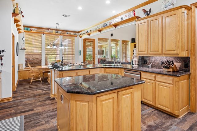 900 Coral Cove, Oak Point, TX 75068
