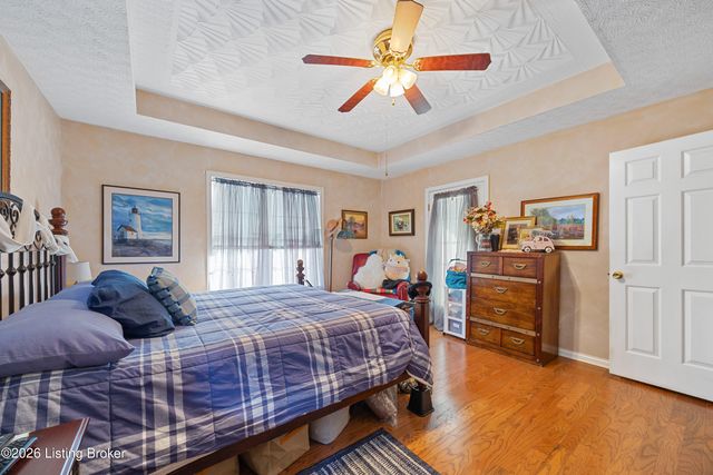 48 Hunters Trace, Taylorsville, KY 40071