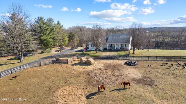 48 Hunters Trace, Taylorsville, KY 40071