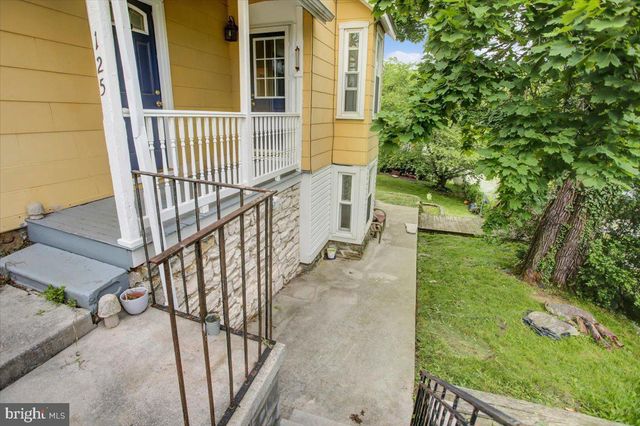 125 COTTAGE STREET, Waynesboro, PA 17268