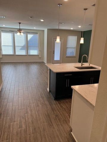 3415 Avondale View Drive, Houston, TX 77025