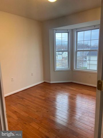 121 N MARSHALL ST, Ranson, WV 25438