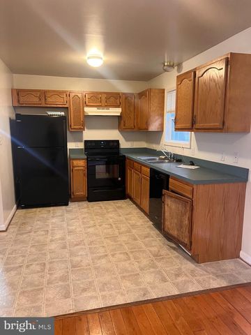 121 N MARSHALL ST, Ranson, WV 25438