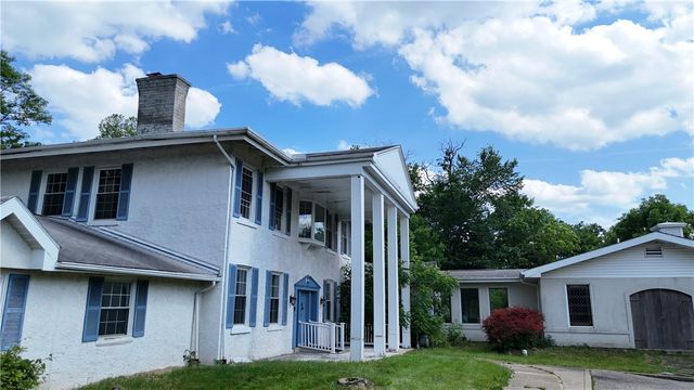 5347 Brightwood Rd, Bethel Park, PA 15102
