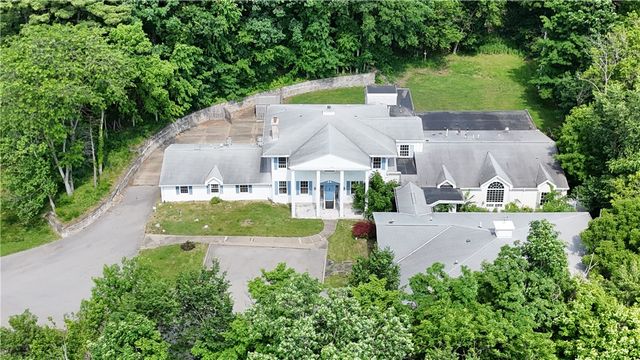 5347 Brightwood Rd, Bethel Park, PA 15102