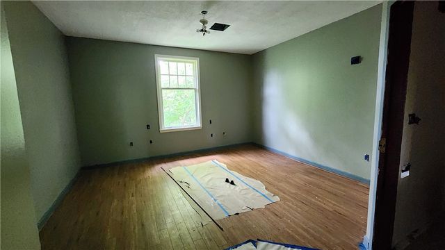 5347 Brightwood Rd, Bethel Park, PA 15102
