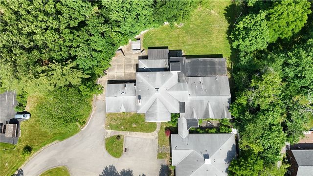5347 Brightwood Rd, Bethel Park, PA 15102