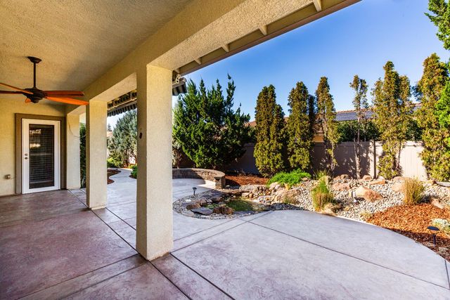 2141 Knollwood Ct, Manteca, CA 95336