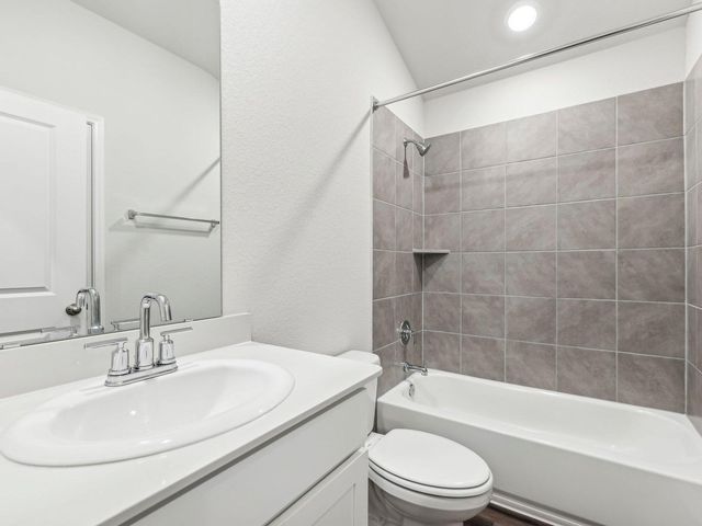 156 Sleep HOLW, Jarrell, TX 76537