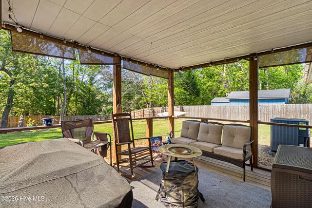 3103 Old Gate Road, Morehead City, NC 28557