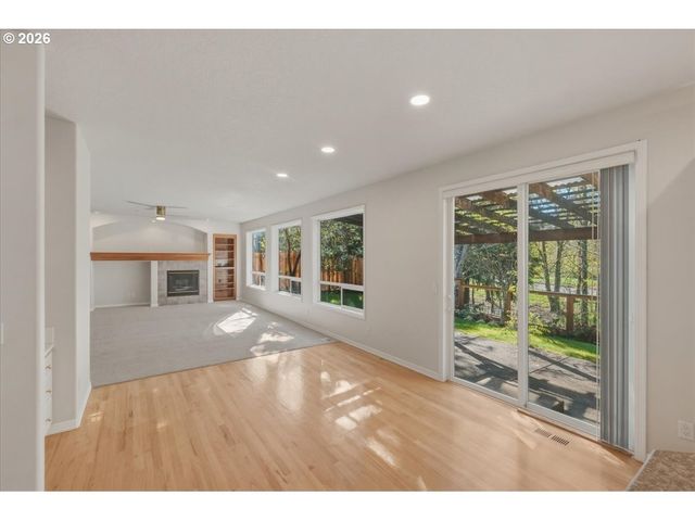 6009 Sw GRAND OAKS Dr, Corvallis, OR 97333