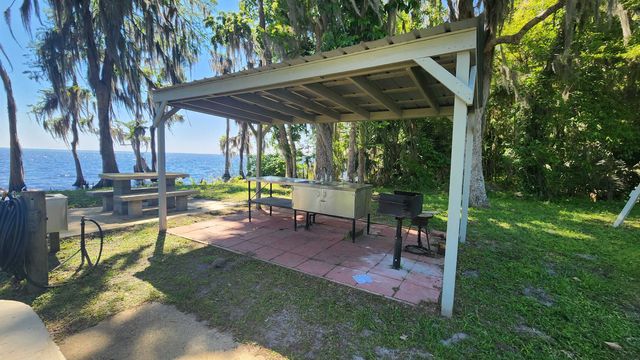 329 Palm Way, Georgetown, FL 32139