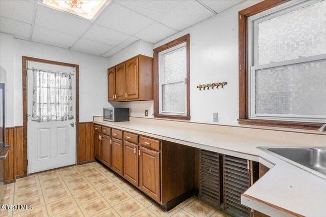 15 Alden Avenue, Albany, NY 12209